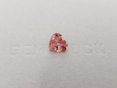Оранжевато-розовый турмалин в огранке сердце 3,15 карата photo