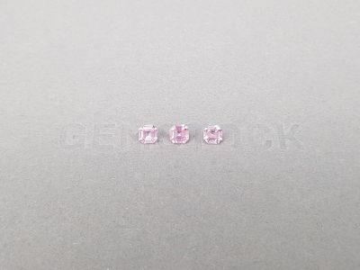 Комплект розовых шпинелей из месторождения Махенге 0,84 карата photo