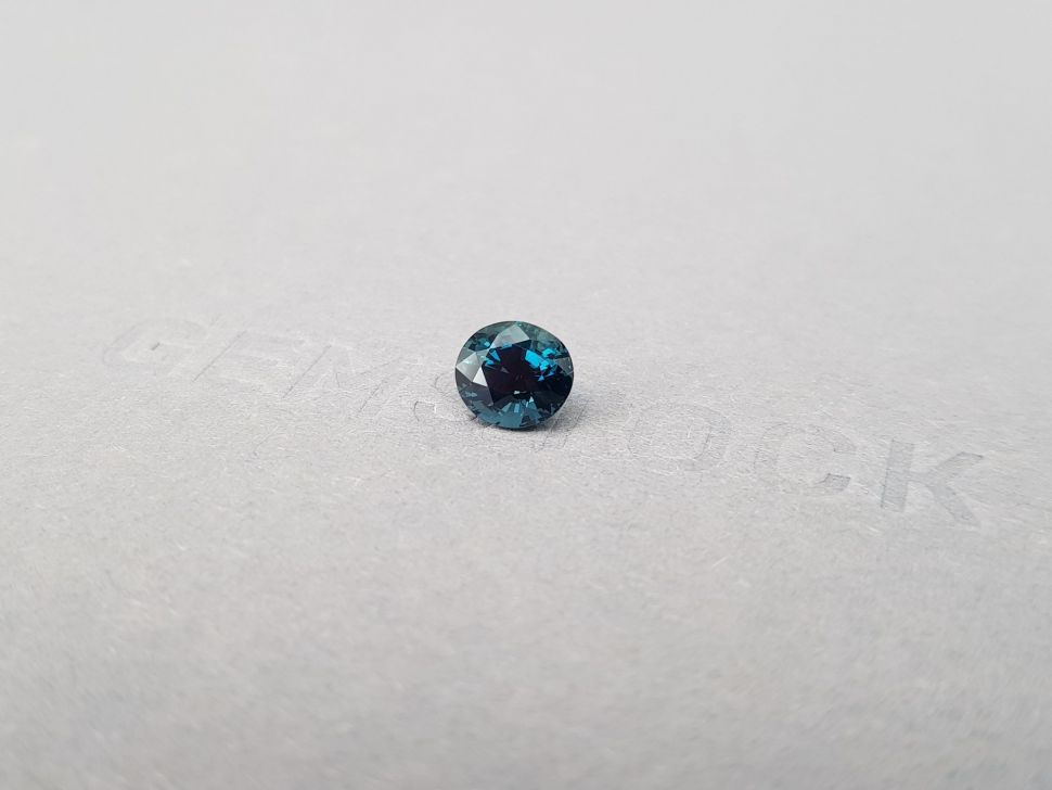 Негретый сапфир цвета Teal в огранке овал  1,37 карат, Мадагаскар, Изображение №3