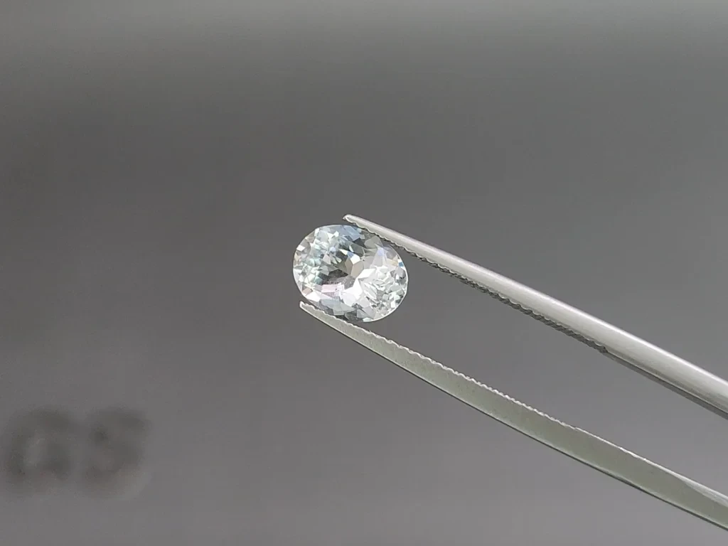 Аквамарин в огранке овал 1,41 карат, Мадагаскар  Изображение №3