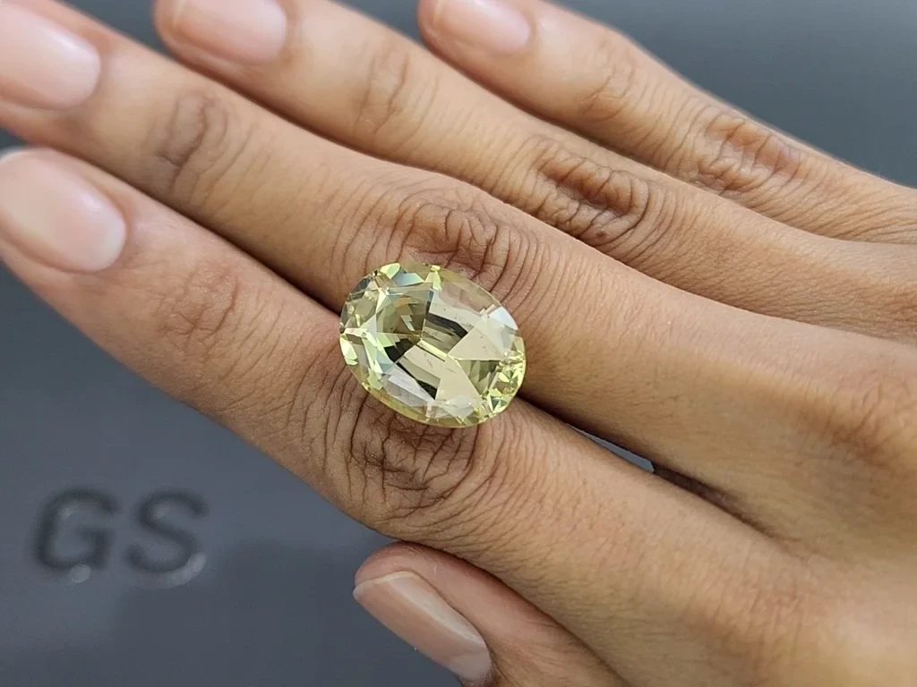 Цитрин в высокоточной огранке овал 14,82 карат, Африка Изображение №2