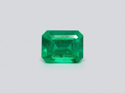 Колумбийский изумруд Vivid Green 1,67 карат photo
