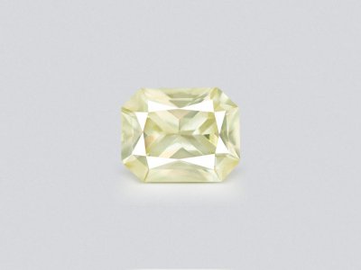 Необлагороженный желтый сапфир Pastel Yellow в огранке радиант 0,75 карата, Мадагаскар  photo