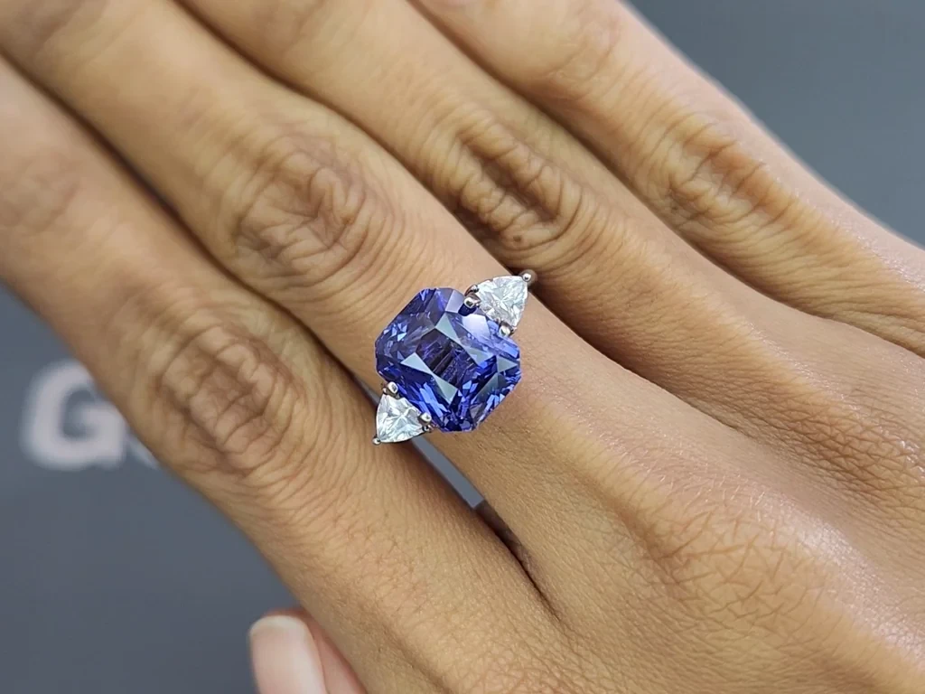 Негретый сапфир Bi-color в огранке радиант 7,15 карат, Шри-Ланка Изображение №5