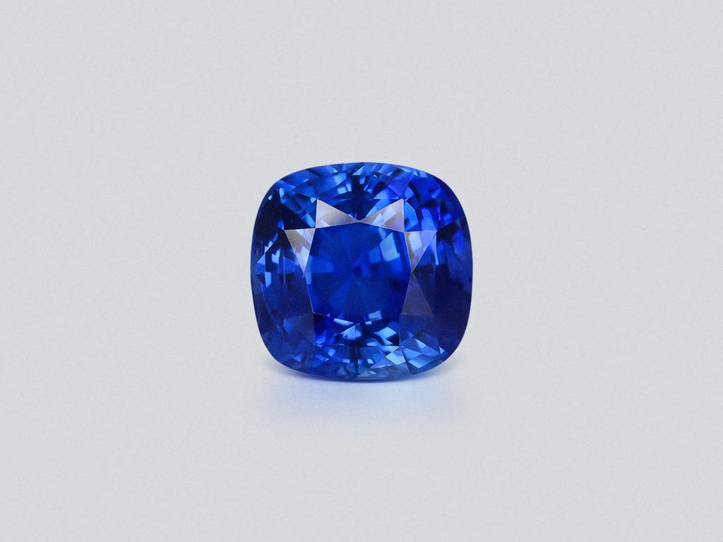 Синий сапфир цвета Cornflower Blue в огранке кушон 3,25 карата, Шри-Ланка Изображение №1