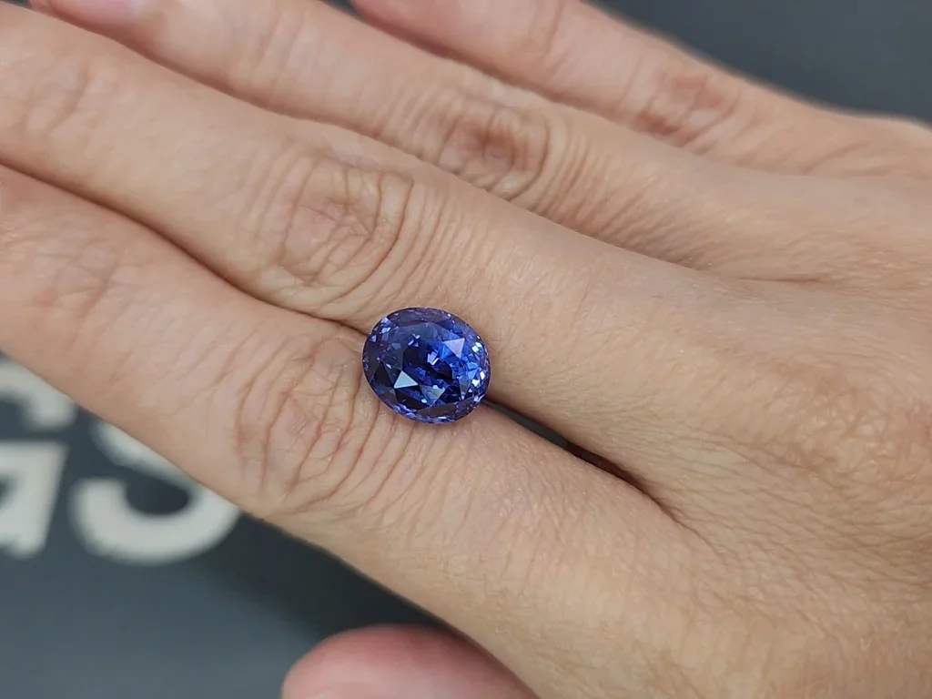 Негретый сапфир Cornflower Blue в огранке овал 6,61 карат, Шри-Ланка Изображение №2