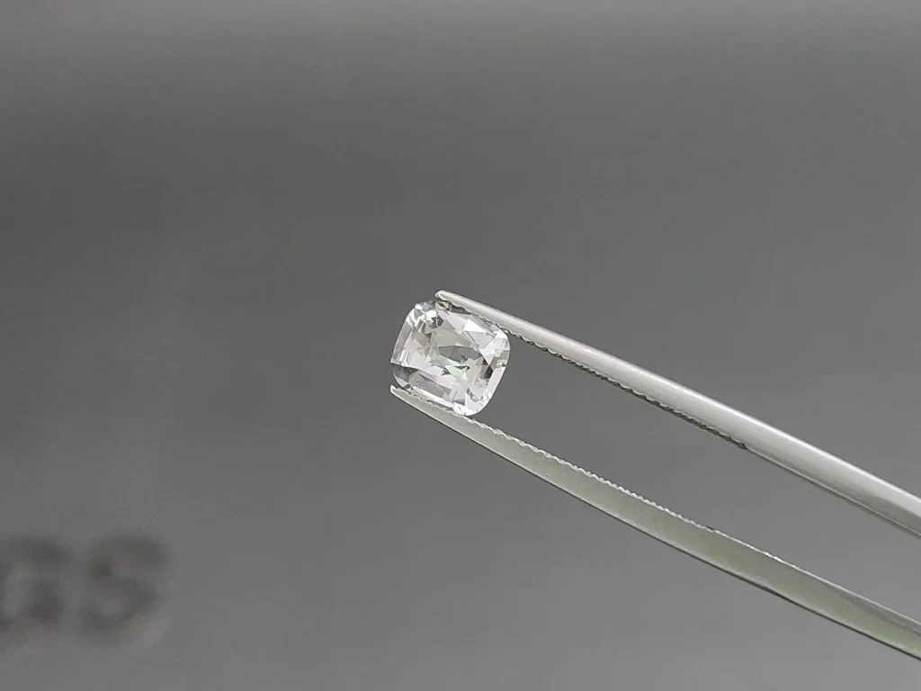 Аквамарин в огранке кушон 0,98 карат, Мадагаскар  Изображение №3