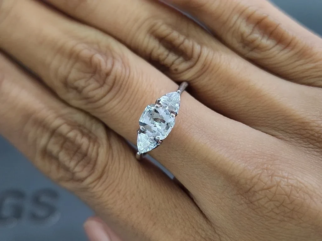 Аквамарин в огранке кушон 0,98 карат, Мадагаскар  Изображение №5