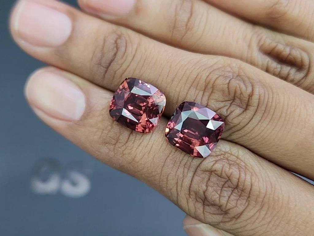 Пара коричневый цирконов в огранке кушон 17,48 карат, Танзания Изображение №2