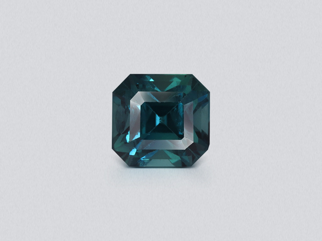 Негретый сапфир Teal в огранке октагон 1,06 карат, Мадагаскар Изображение №1