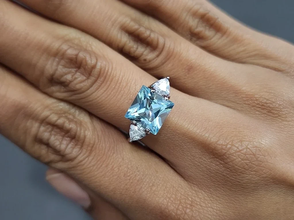 Аквамарин в огранке принцесса 2,84 карат, Мадагаскар  Изображение №5