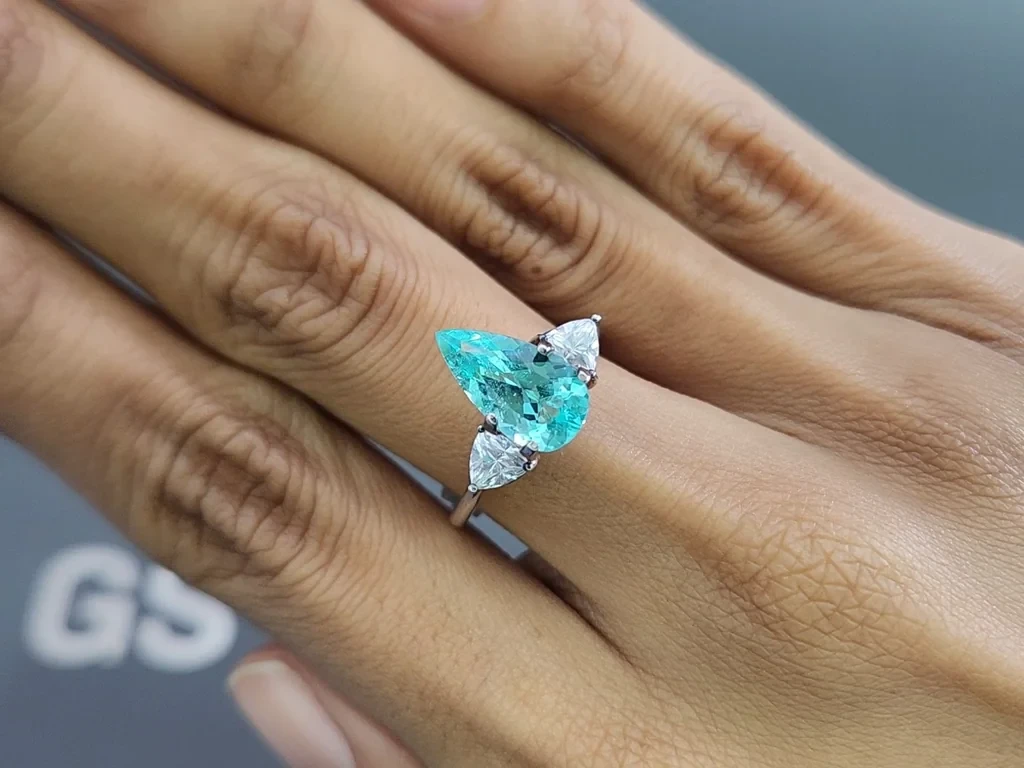 Неоновый зеленовато-голубой турмалин Параиба в огранке груша 2,12 карат, Мозамбик Изображение №5