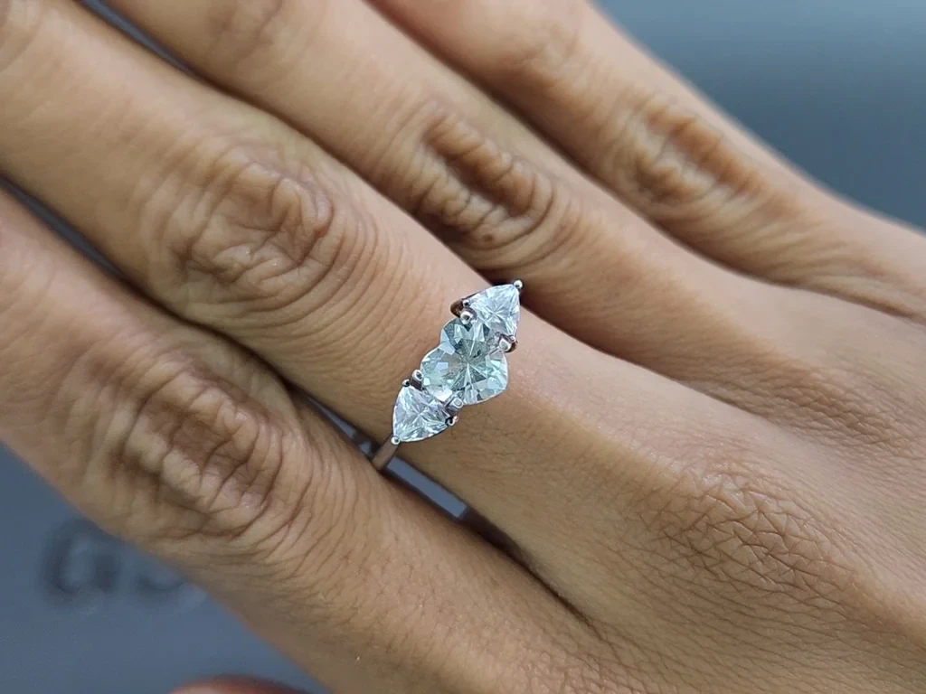 Аквамарин в огранке сердце 0,96 карат, Мадагаскар  Изображение №5