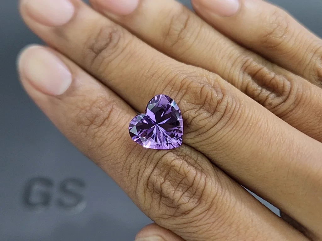 Аметист в высокоточной огранке сердце 4,74 карат, Бразилия Изображение №2