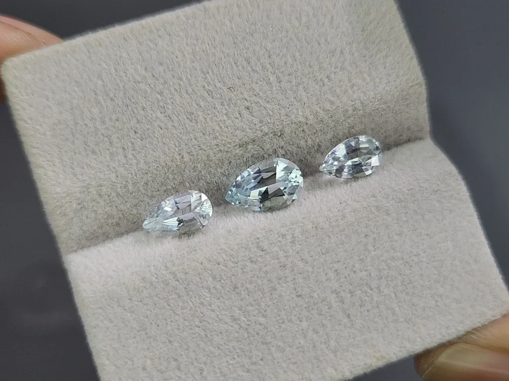 Сет аквамаринов в огранке груша 1,81 карат, Мадагаскар Изображение №5