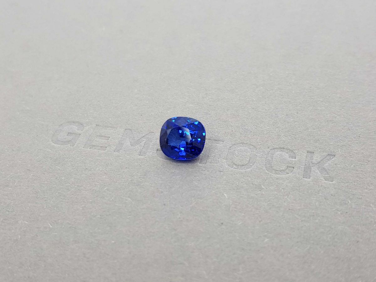 Синий сапфир Royal Blue 2,80 карат, Шри-Ланка, ICA фото №2