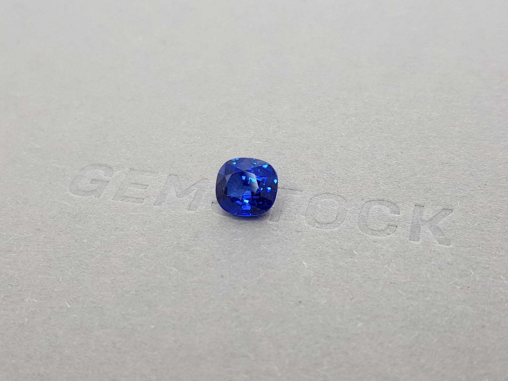Синий сапфир Royal Blue 2,80 карат, Шри-Ланка, ICA Изображение №2