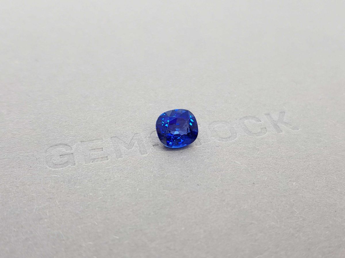Синий сапфир Royal Blue 2,80 карат, Шри-Ланка, ICA фото №3