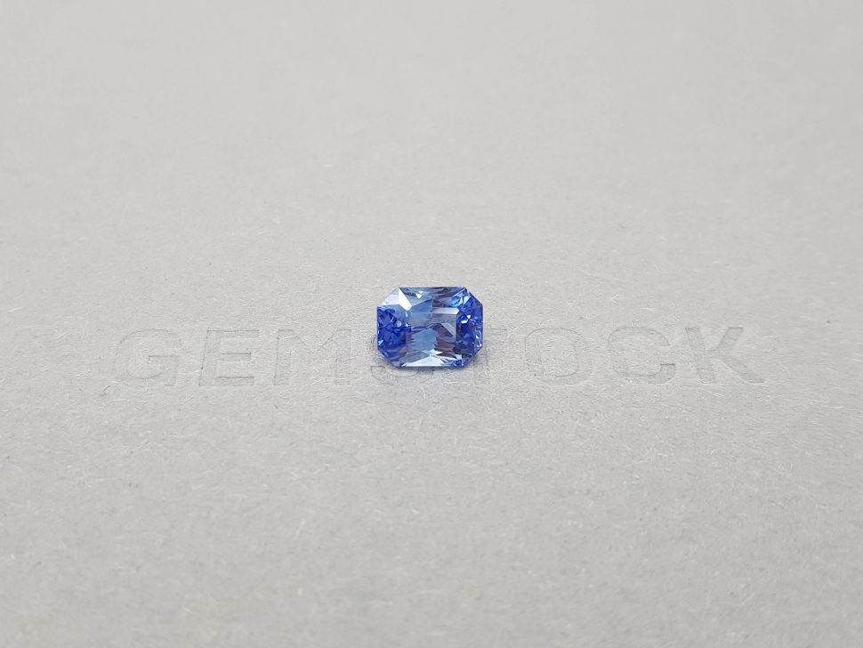 Негретый сапфир голубого цвета в огранке радиант 2,53 карата, Шри-Ланка Изображение №1