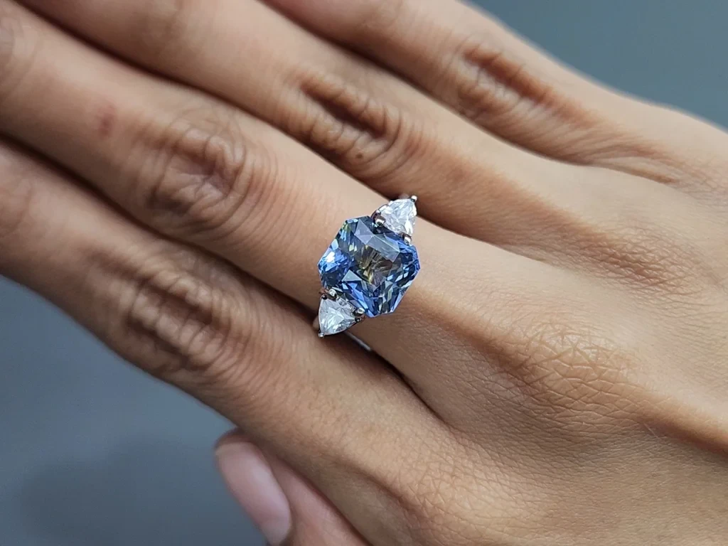 Сафир Bi-Color в огранке радиант 6,02 карат, Шри-Ланка Изображение №5