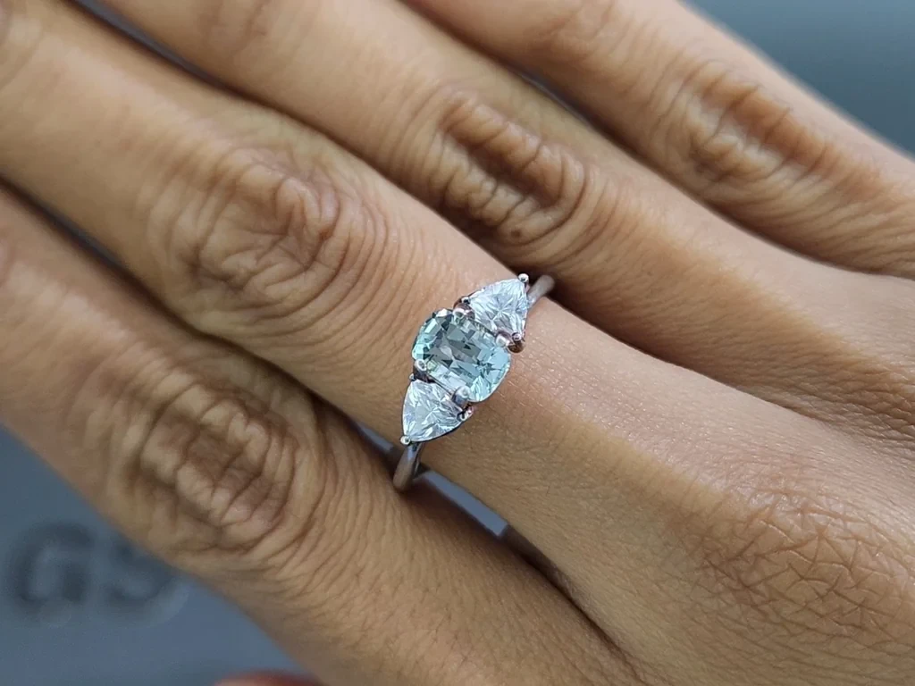 Аквамарин в огранке кушон 0,90 карат, Мадагаскар  Изображение №5