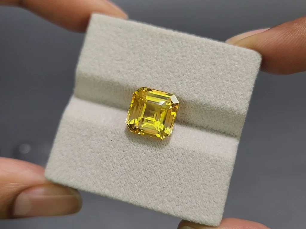 Сапфир Golden Yellow в огранке ашер 8,65 карат, Шри-Ланка Изображение №4
