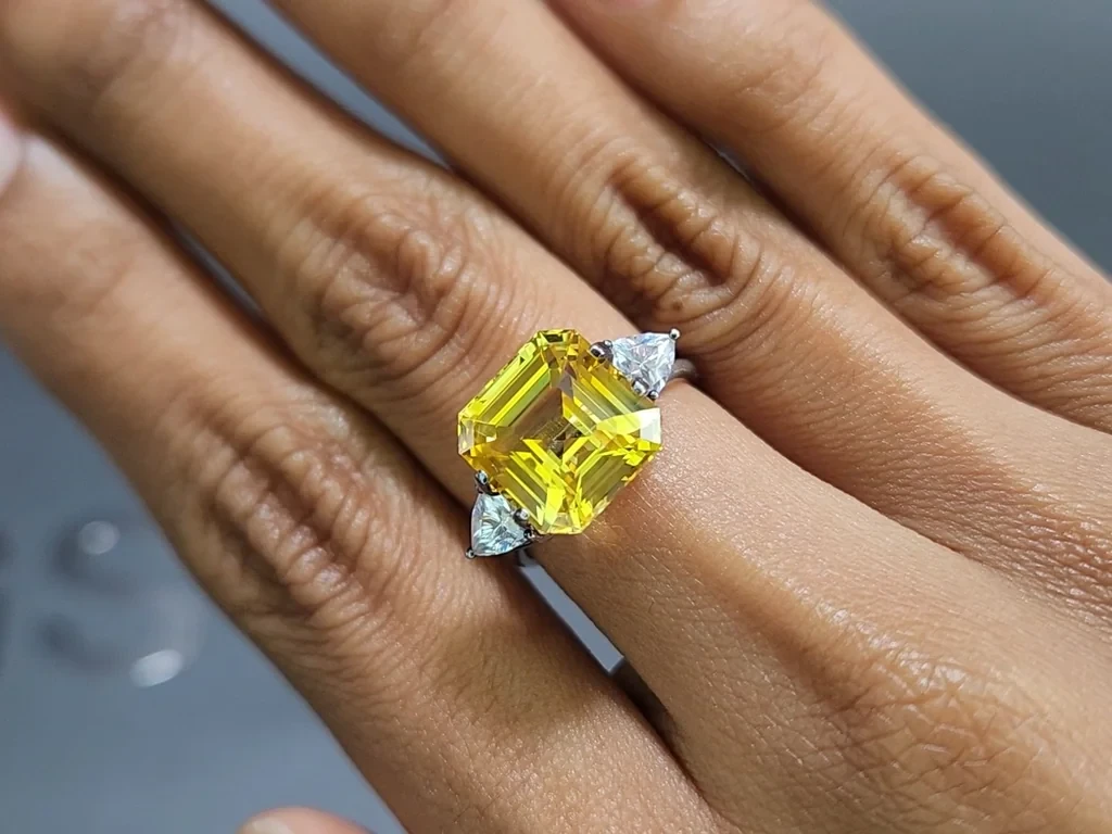 Сапфир Golden Yellow в огранке ашер 8,65 карат, Шри-Ланка Изображение №5