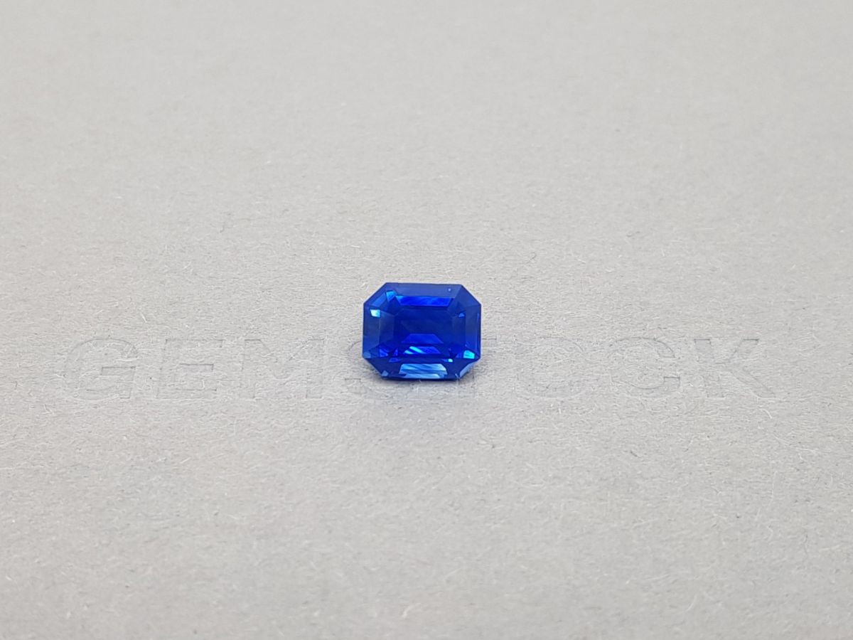 Яркий сапфир редкого оттенка "Electric blue" 2,73 карата, Шри-Ланка фото №1