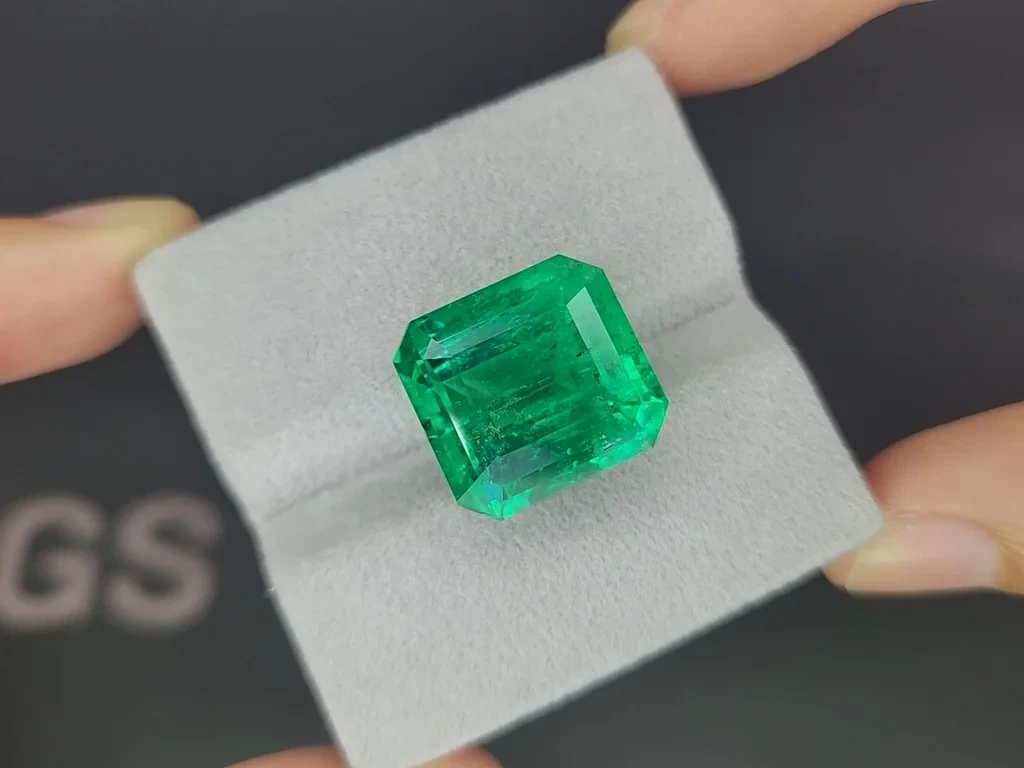 Изумруд в огранке октагон 17,17 карат, Колумбия Изображение №4