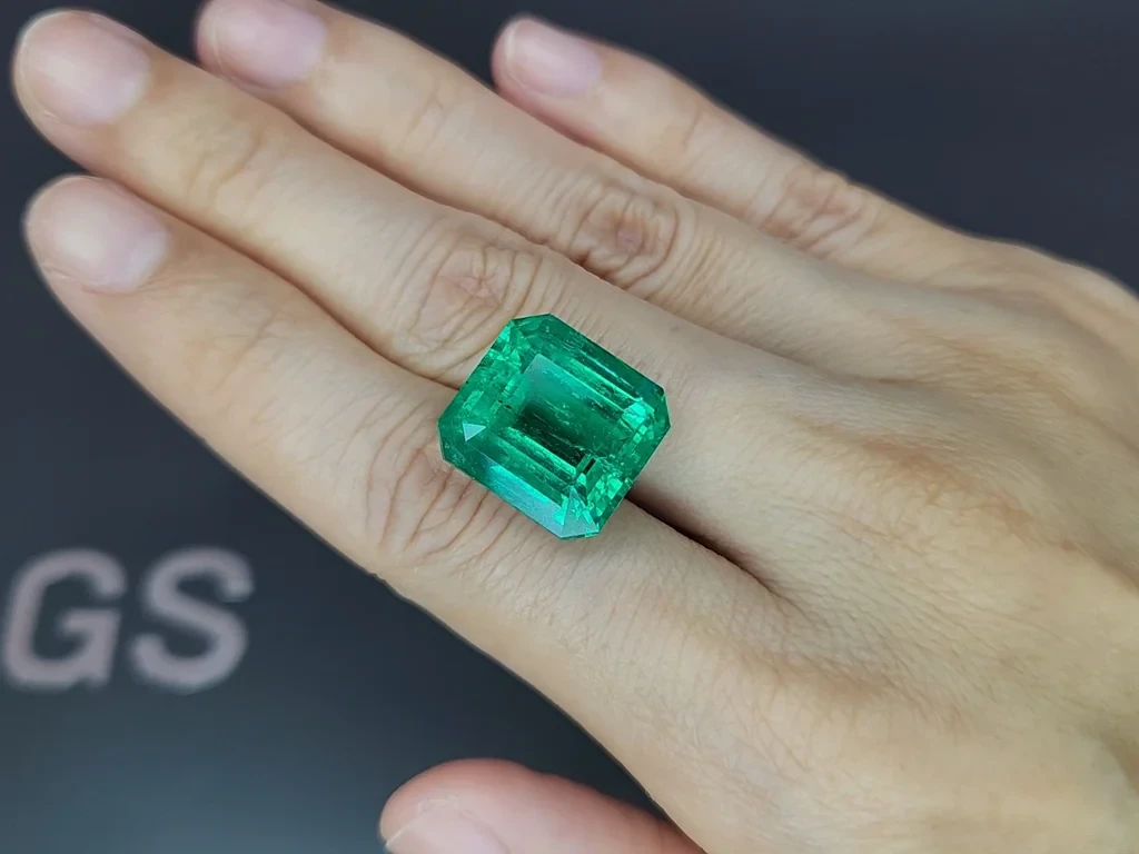 Изумруд в огранке октагон 17,17 карат, Колумбия Изображение №2