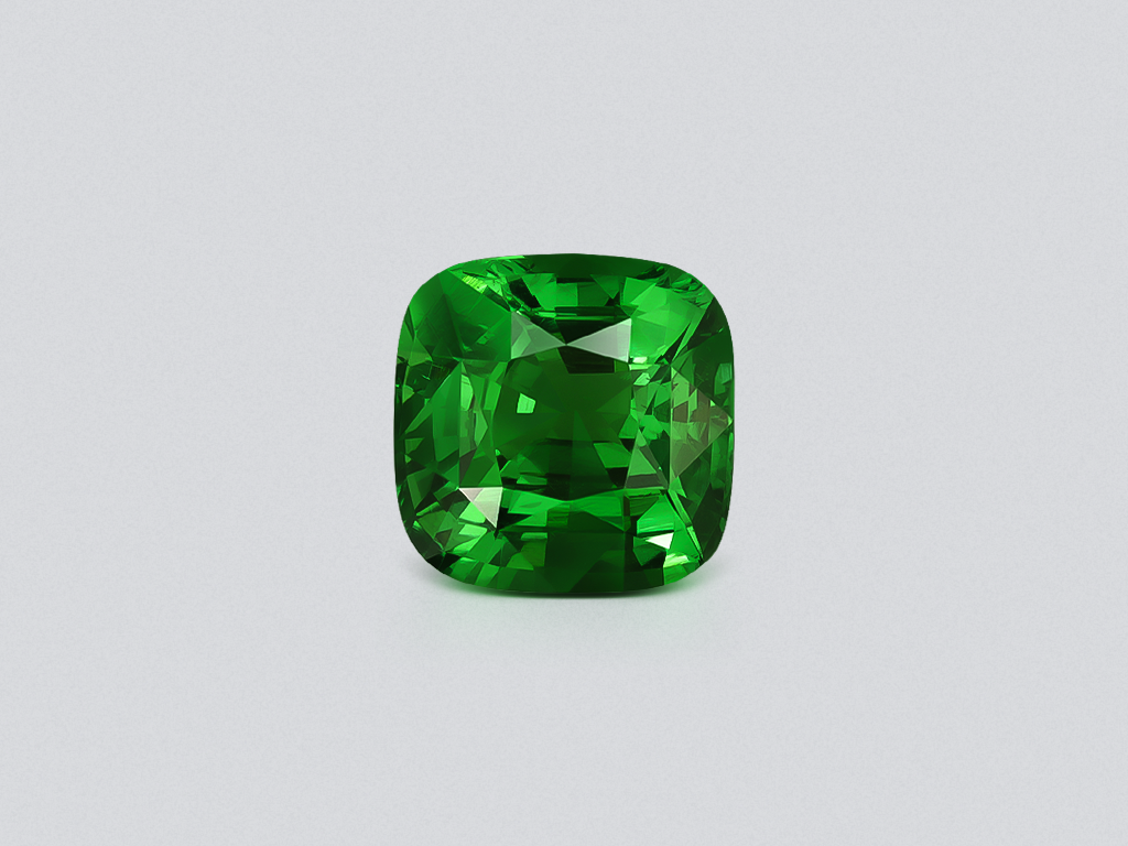Гранат цаворит Intense Green в огранке кушон 3,00 карата, Танзания  Изображение №1