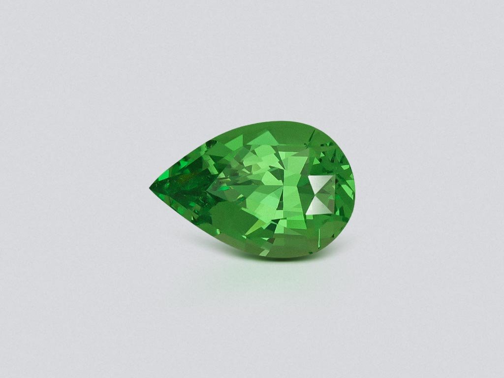 Гранат цаворит Intense Green в огранке груша 1,78 карата, Танзания  Изображение №1