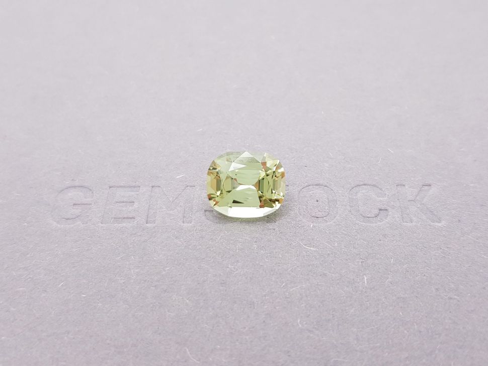 Кольцо с зеленовато-жёлтым турмалином 3,37 карат и бриллиантами в белом золоте 750 пробы Изображение №4