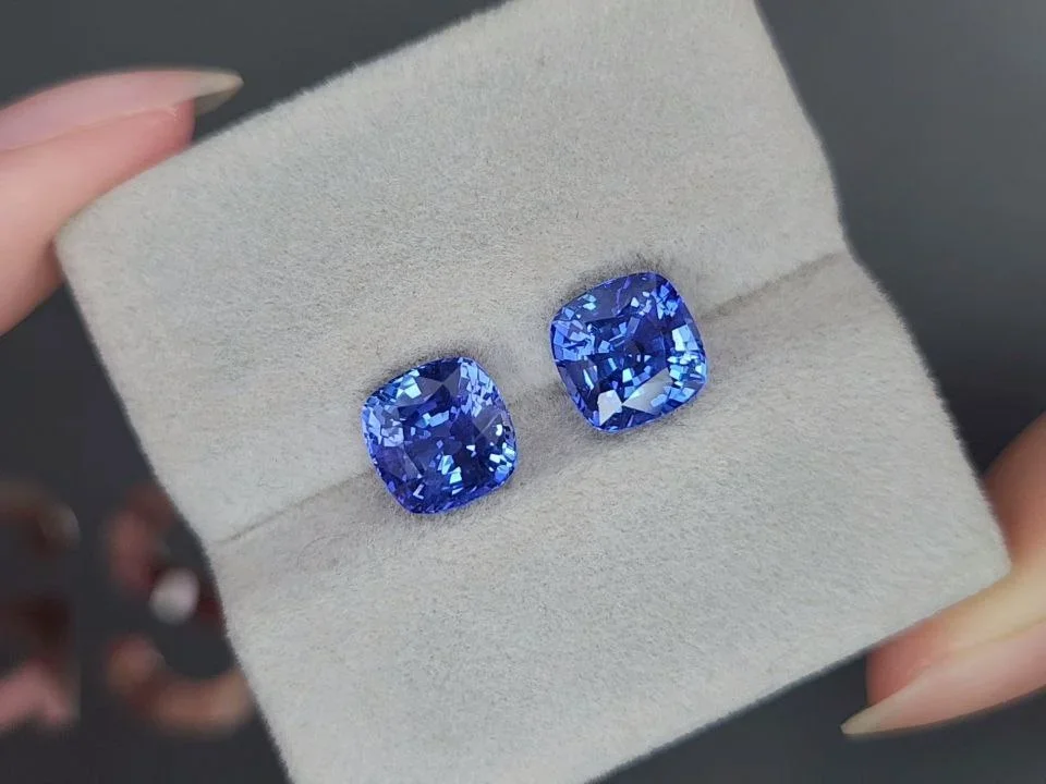 Пара синих сапфиров Cornflower Blue в огранке кушон 6,30 карата, Шри-Ланка Изображение №4