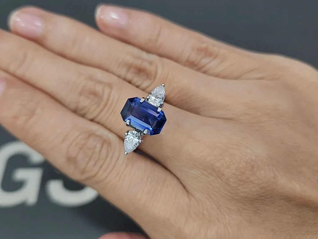 Негретый сапфир Royal Blue в огранке октагон 3,01 карат, Шри-Ланка Изображение №5
