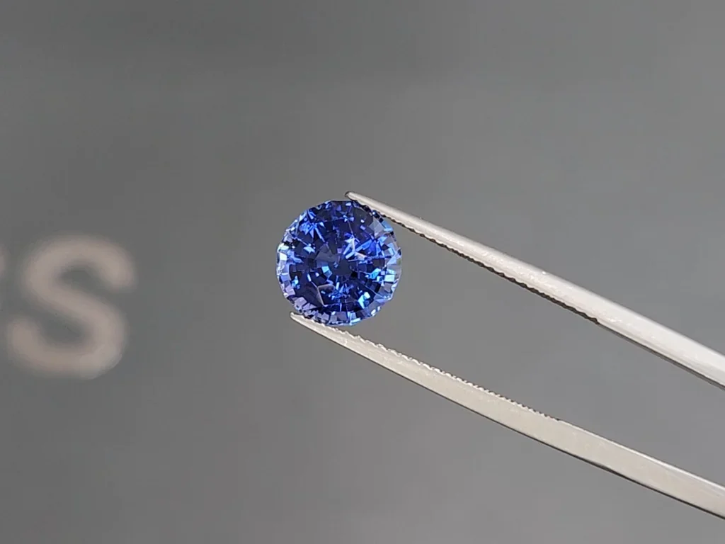 Сапфир Cornflower Blue в огранке круг 4,14 карат, Шри-Ланка Изображение №3