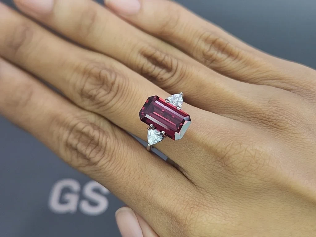 Гранат в огранке октагон 5,58 карат, Танзания Изображение №5