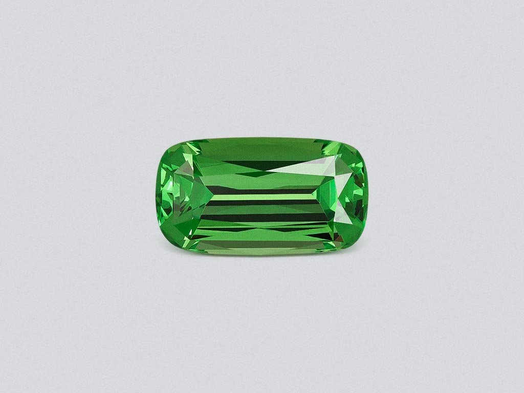 Гранат цаворит Intense Green в огранке кушон 1,69 карата, Танзания  Изображение №1