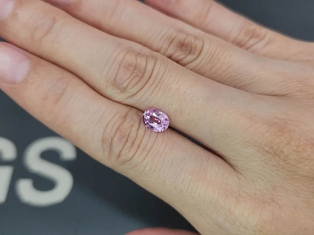 Сапфир Baby Pink в огранке овал 1,15 карат, Мадагаскар  Изображение №2