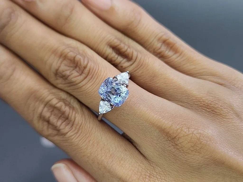 Негретый сапфир Pastel Blue в огранке кушон 4,35 карат, Шри-Ланка  Изображение №5