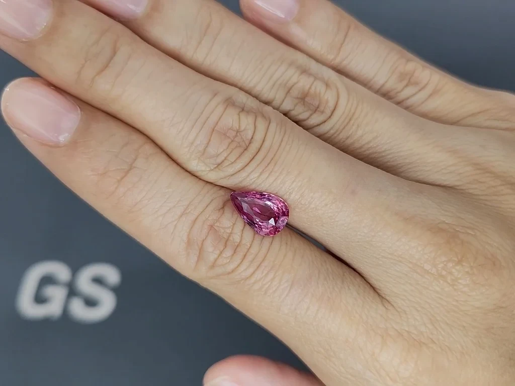 Негретый сапфир Падпараджа в огранке груша 2,51 карат, Шри-Ланка  Изображение №2