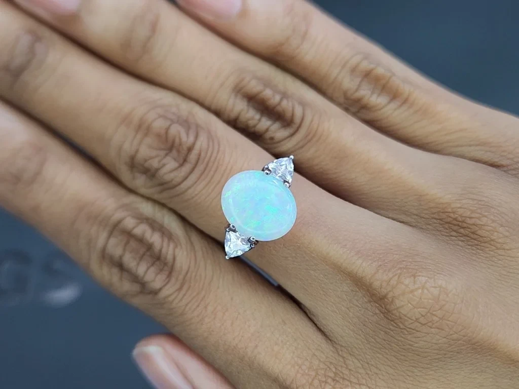 Опал в огранке овал 2,09 карат, Австралия Изображение №5