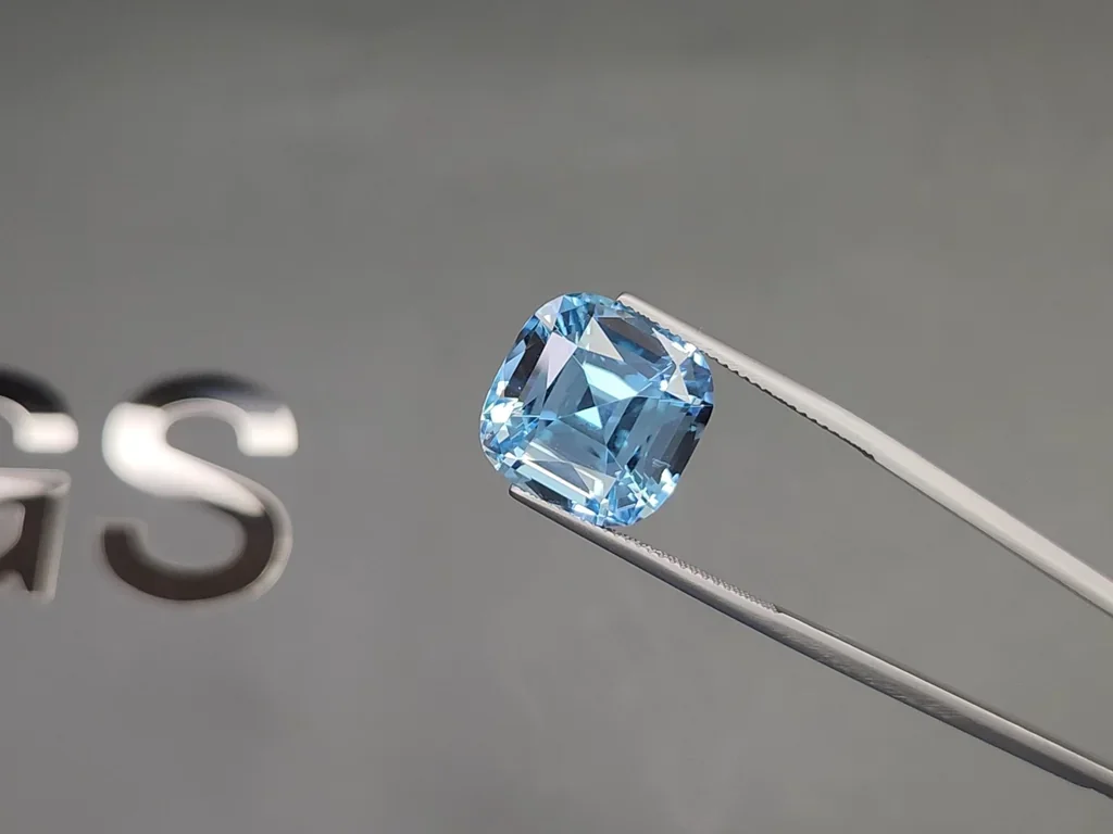 Сет Sky blue топазов в высокоточной огранке кушон 47,99 карат, Мадагаскар Изображение №3