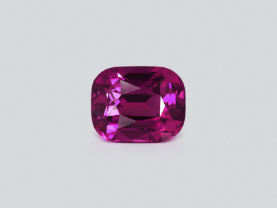 Сапфир Vivid Pink в огранке кушон 2,51 карат, Мадагаскар photo