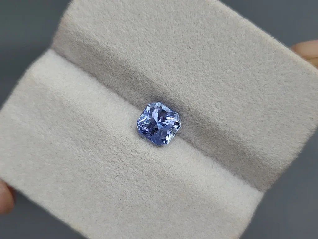 Негретый сапфир Pastel Blue в огранке радиант 1,51 карат, Шри-Ланка  Изображение №4