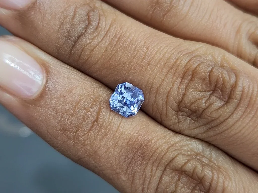 Негретый сапфир Pastel Blue в огранке радиант 1,51 карат, Шри-Ланка  Изображение №2