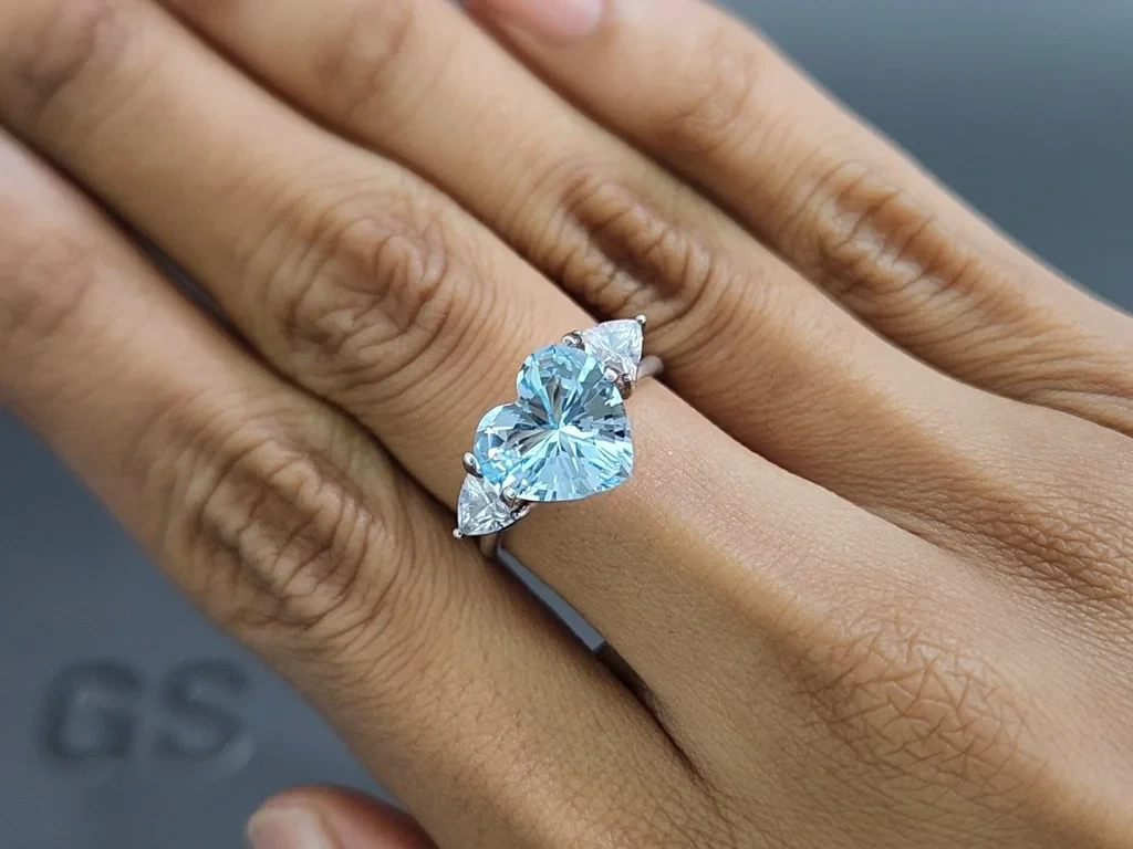 Топаз Sky blue в высокоточной огранке сердце 4,00 карат, Мадагаскар Изображение №5