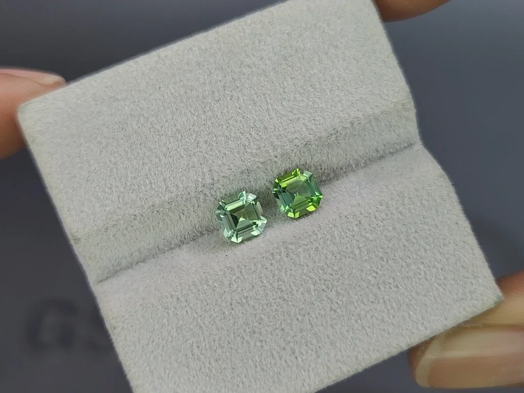 Пара мятно-зеленых турмалинов а огранке ашер 1,04 катат, Конго Изображение №4