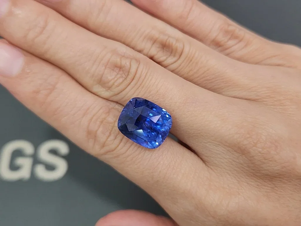 Негретый сапфир Cornflower Blue в огранке кушон 18,07 карат, Шри-Ланка Изображение №2