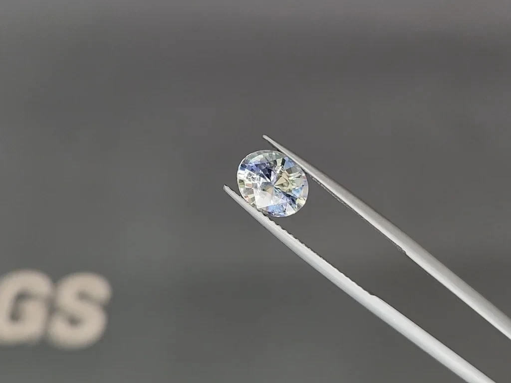 Негретый сапфир Bi-color в огранке овал 2,53 карат, Шри-Ланка Изображение №3